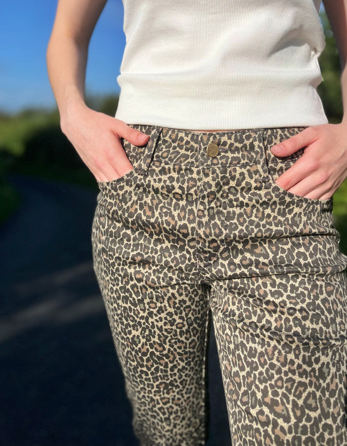 MAC Dream Jean in Leopard