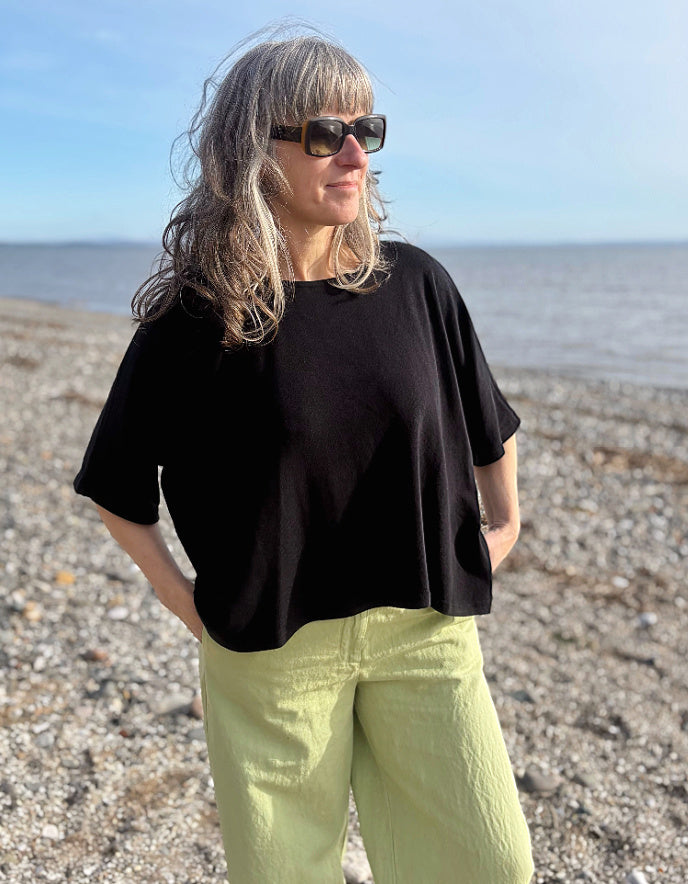 boxy black tee