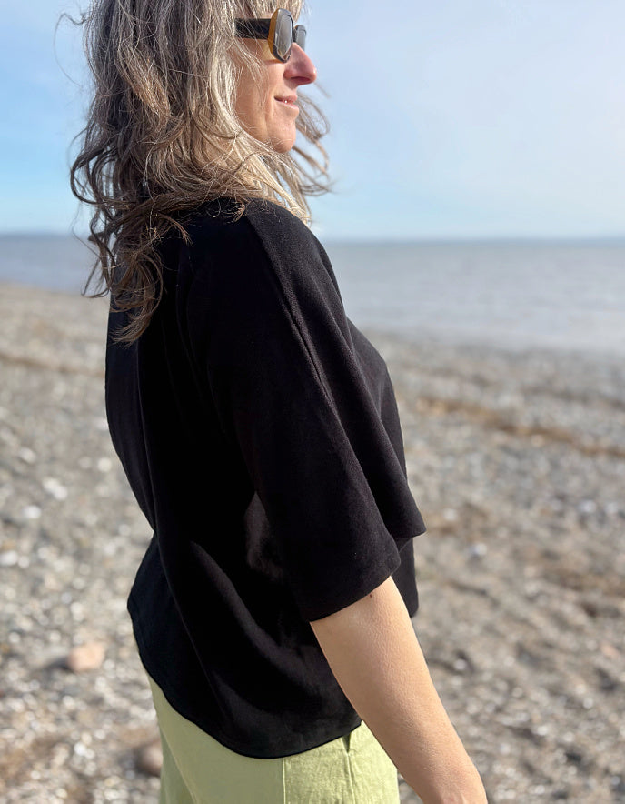 boxy black tee