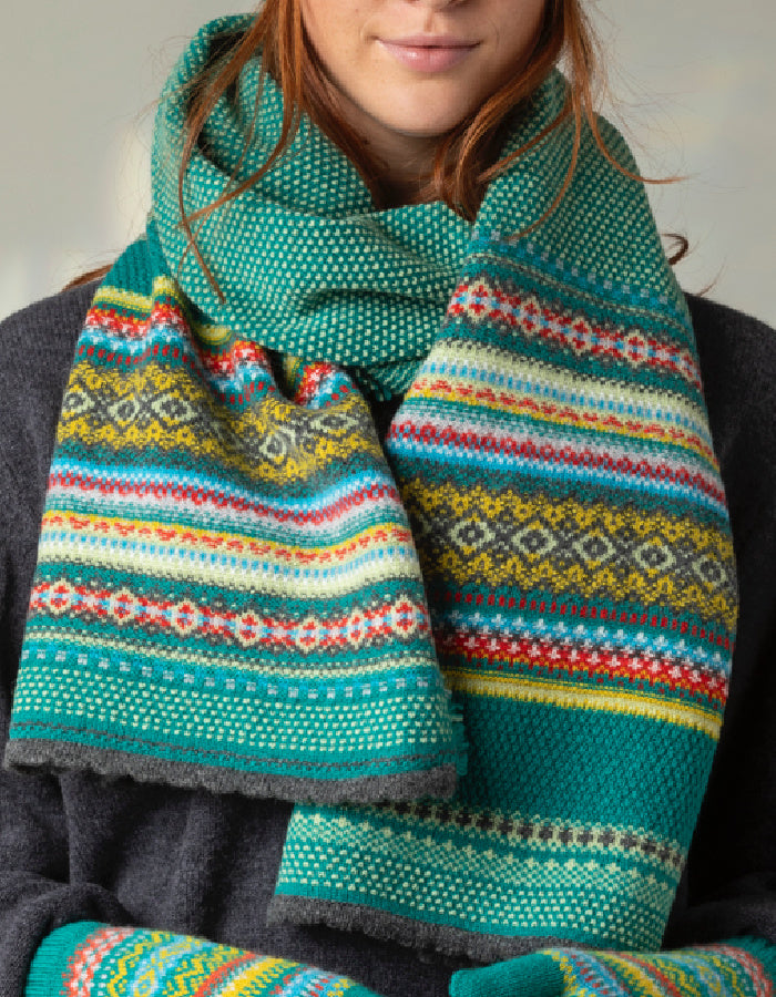 Eribe Alpine Scarf in Calla