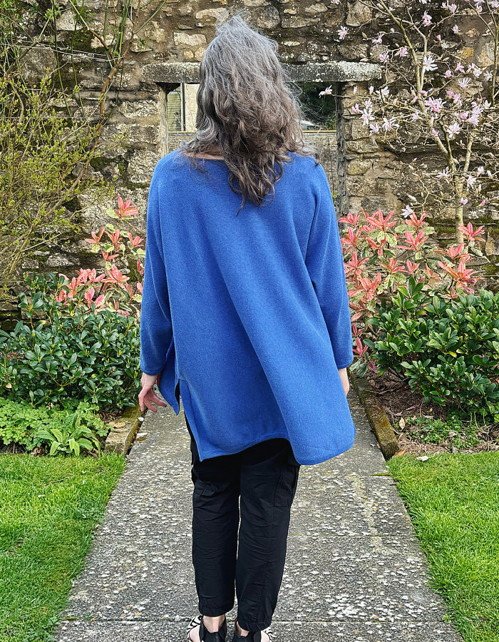 oversized one size blue cotton sweater with side split hems