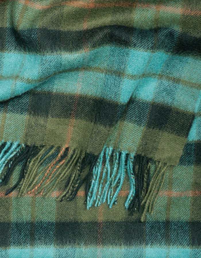 Lochcarron Darwin Stole in Gunn Antique