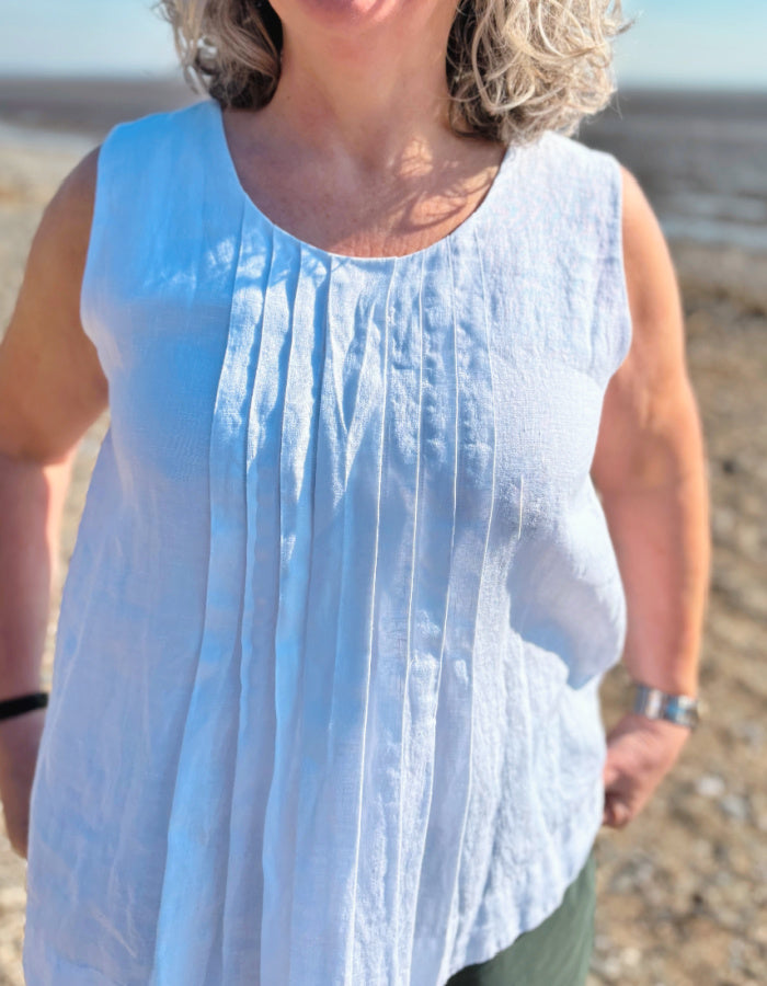Sahara Linen Pleat Front Vest in White