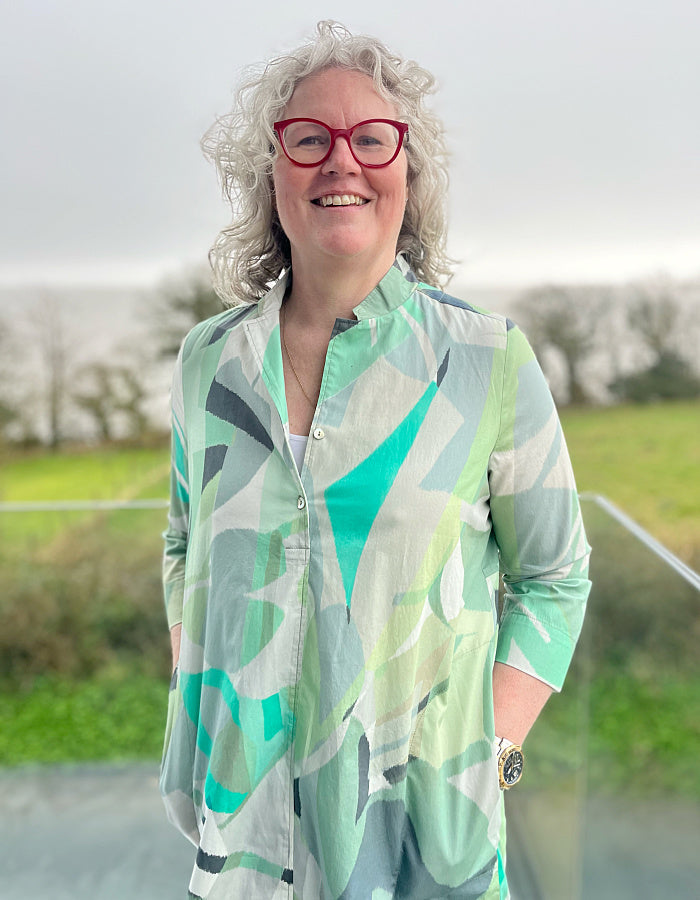 cotton tunic dress with mint green print, button down placket and stand up collar, loose fit, great with summer trousers