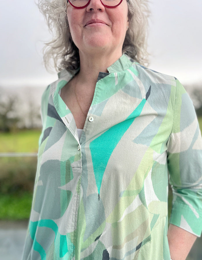 cotton tunic dress with mint green print, button down placket and stand up collar, loose fit, great with summer trousers