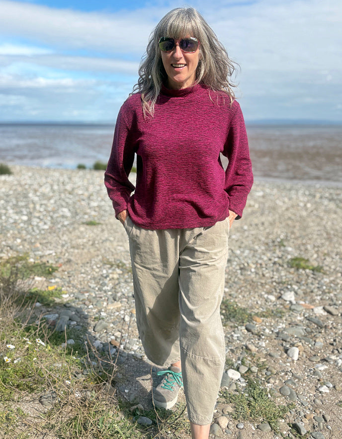 Cut Loose Mock neck Top in Rhubarb