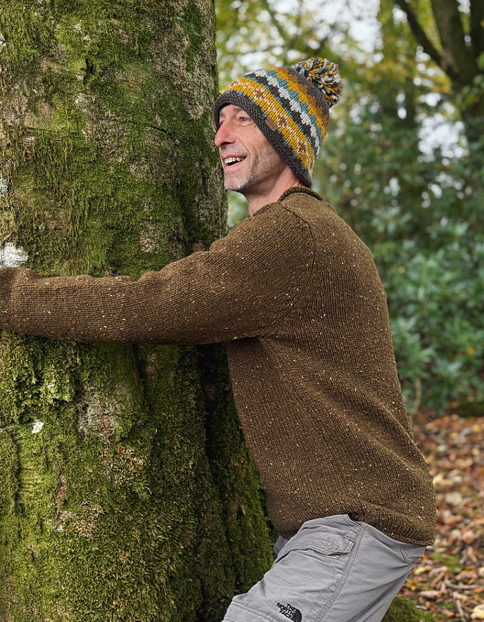 Fisherman out of Ireland Men's/Unisex Donegal Tweed Rollneck Sweater in Olive