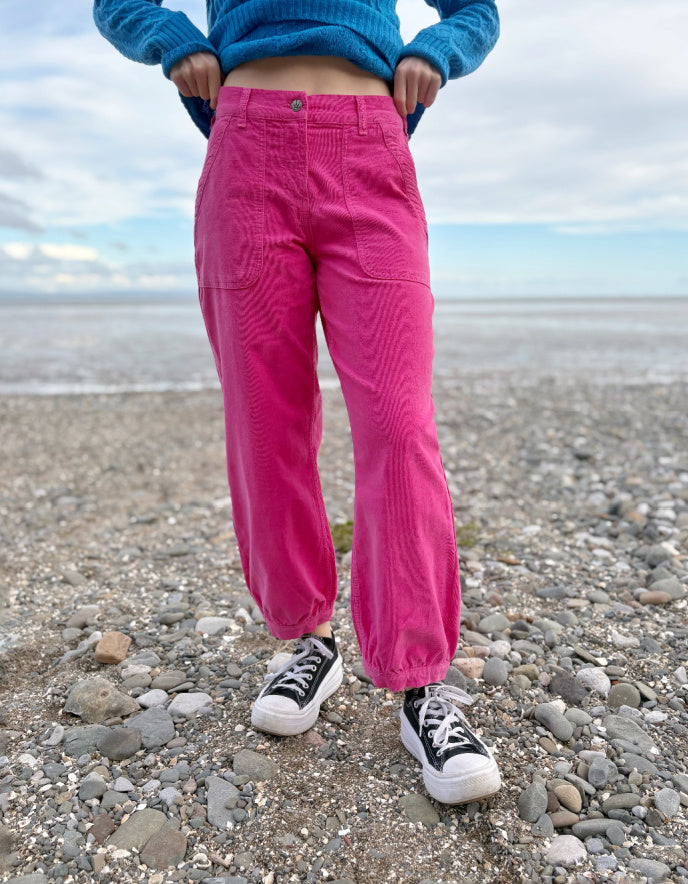 Heidekonigin Lantern Trouser in Pink Mini cord
