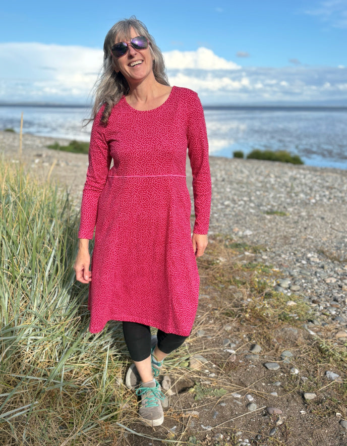 Heidekonigin Jersey Dress in Pink Dash Print