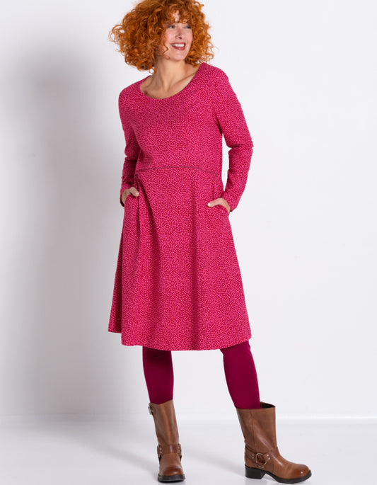 Heidekonigin Jersey Dress in Pink Dash Print
