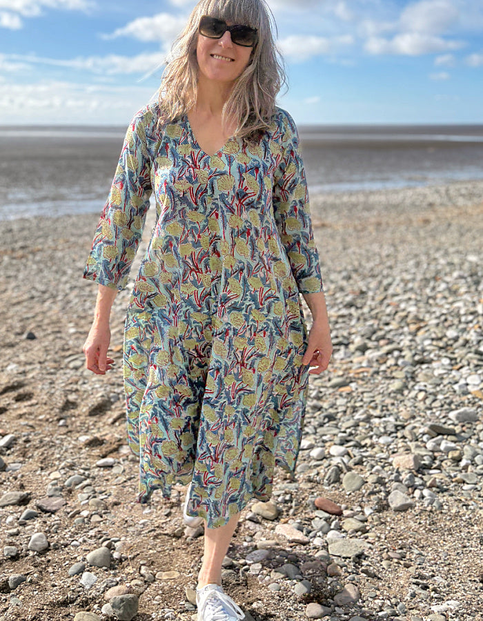 cotton kaftan dress with long sleeves and side splits in handblocked print