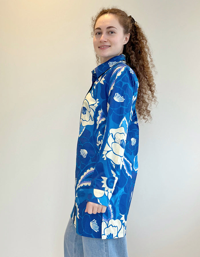 long cotton shirt with ice splits in cobalt blue bold floral print
