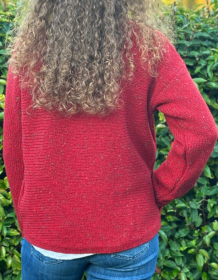 Fisherman out of Ireland Relaxed Fit Sweater with Patch Pocket in Robin Red