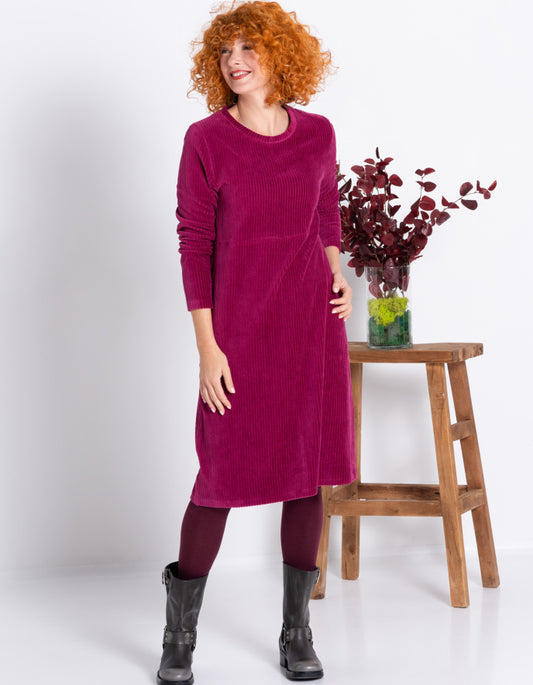 Heidekonigin Soft Corduroy Dress in Plum