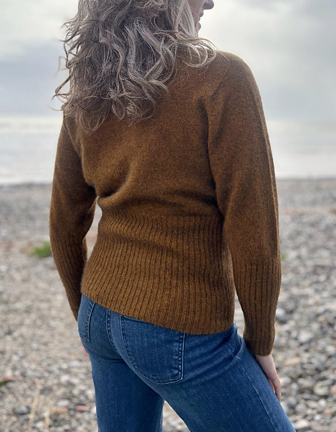 Noble Wilde Rib Turtle Neck in Tahiti