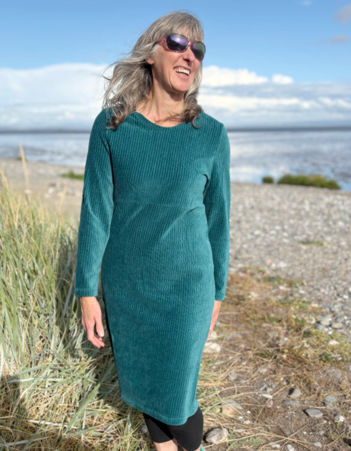 Heidekonigin Soft Corduroy Dress in Teal