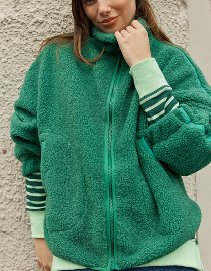 Betty Basics Aubrey Fleece In Green