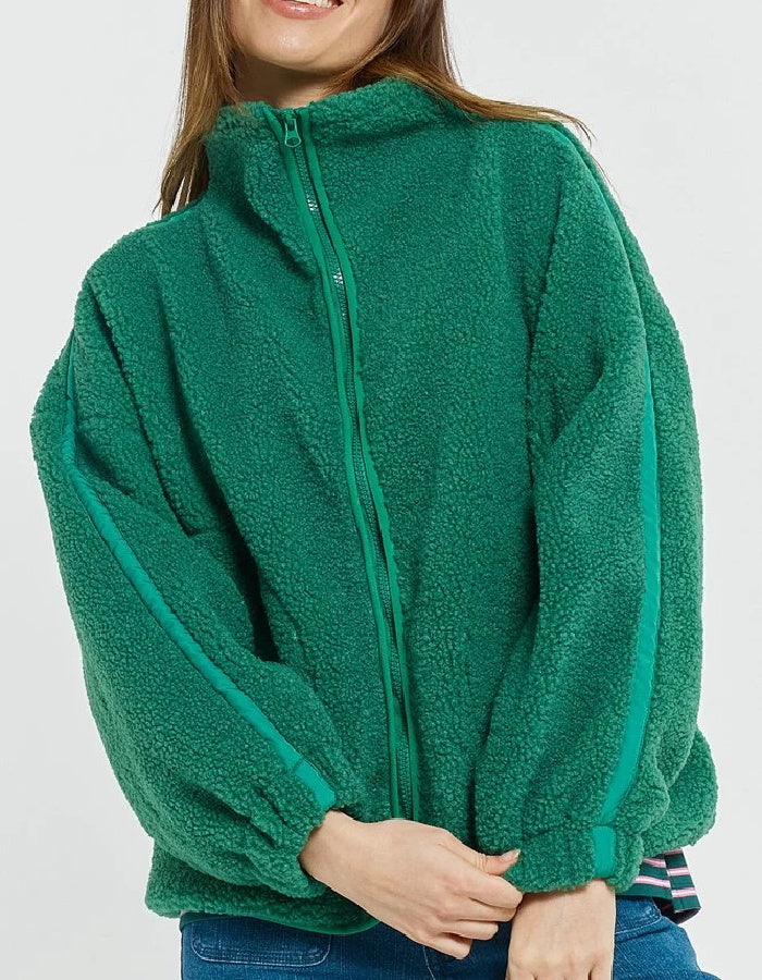 Betty Basics Aubrey Fleece In Green