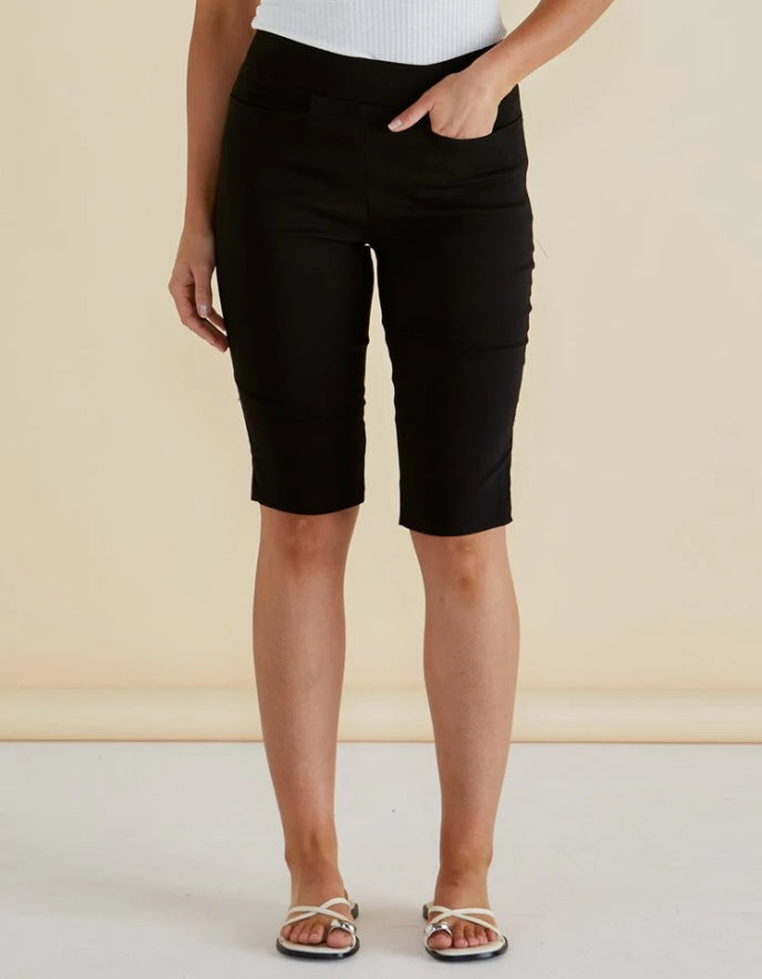 black bengaline Bermuda shorts