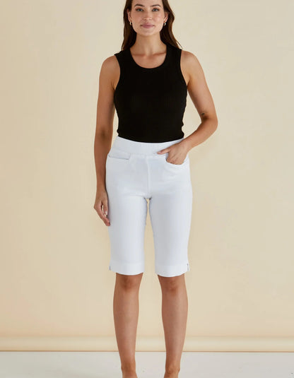 white bengaline Bermuda shorts