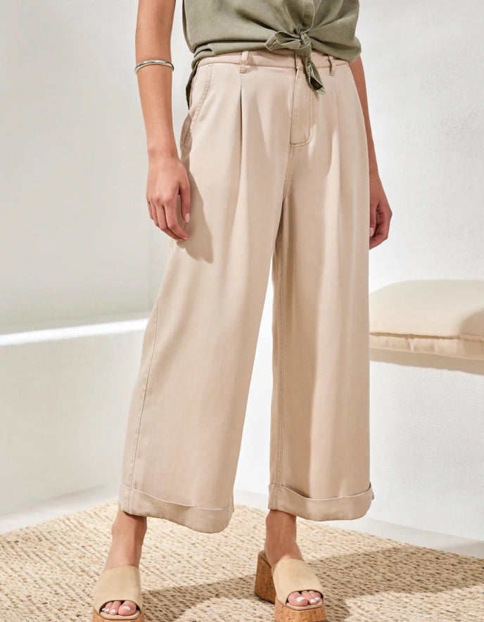 wide leg beige cropped trousers