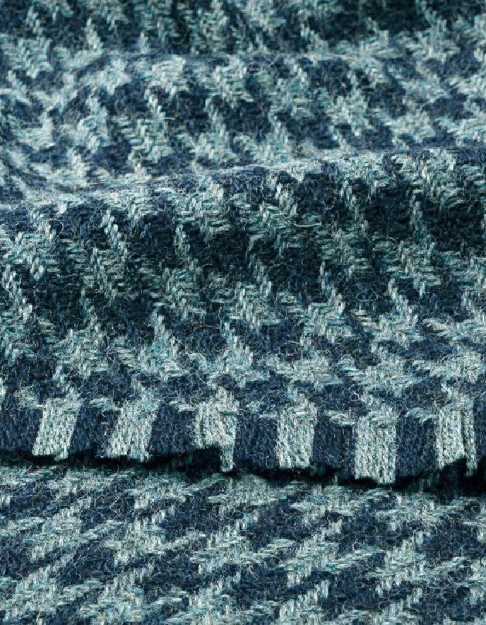 Lochcarron Fearne Scarf in Corrie Sky