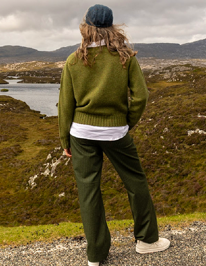 Harley Donegal Tweed Cropped Crew in Raasay