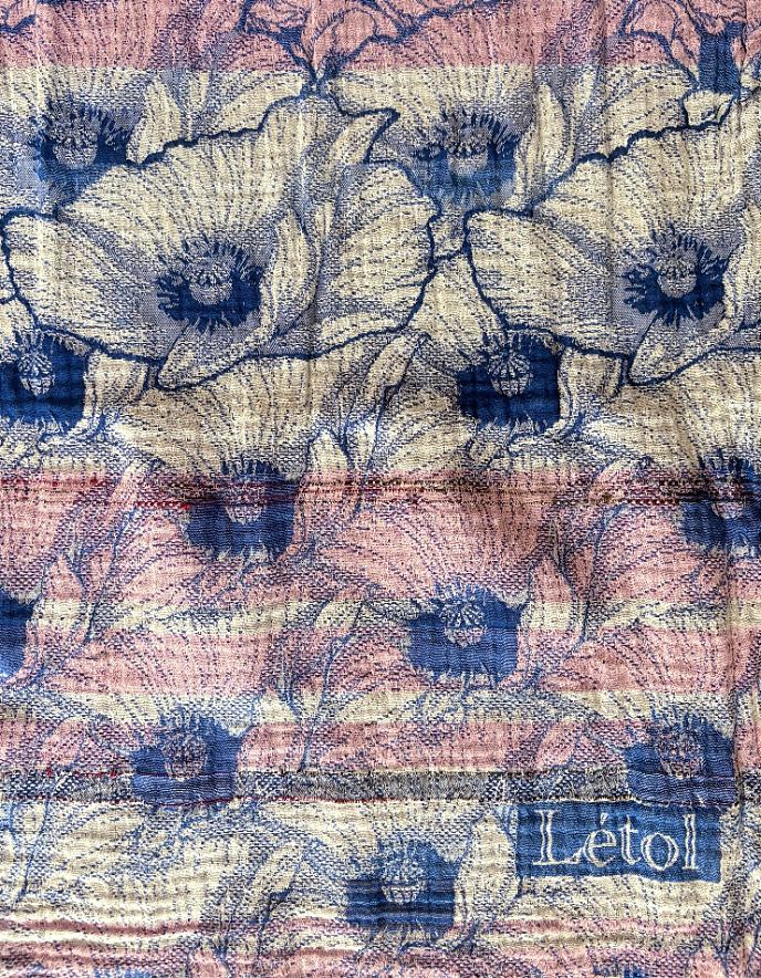 jacquard organic cotton scarf in blue and pink