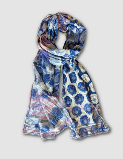 jacquard organic cotton scarf in blue and pink