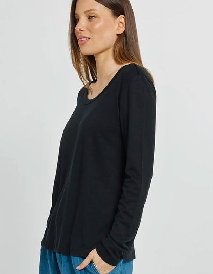 Betty Basics Westin Blended Wool Tee in Black