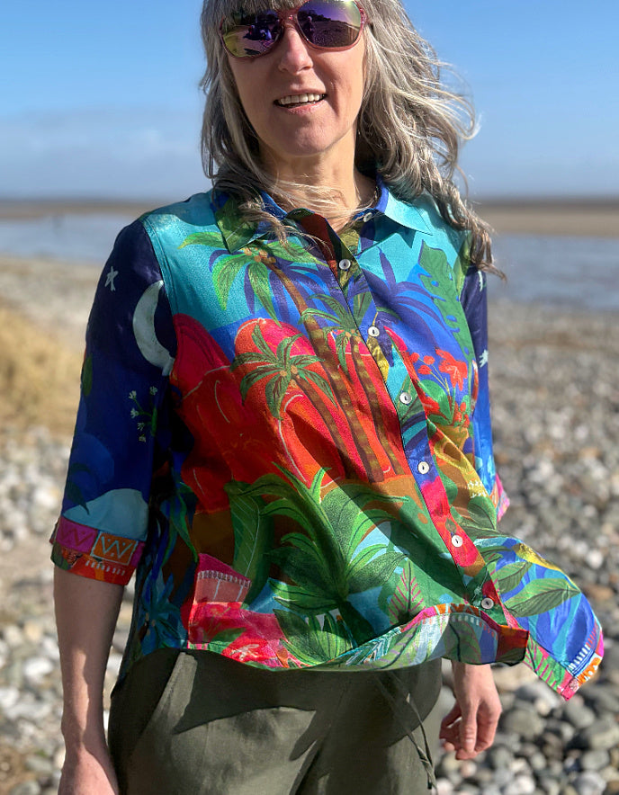 3/4 sleeve shirt with Arabian nights print