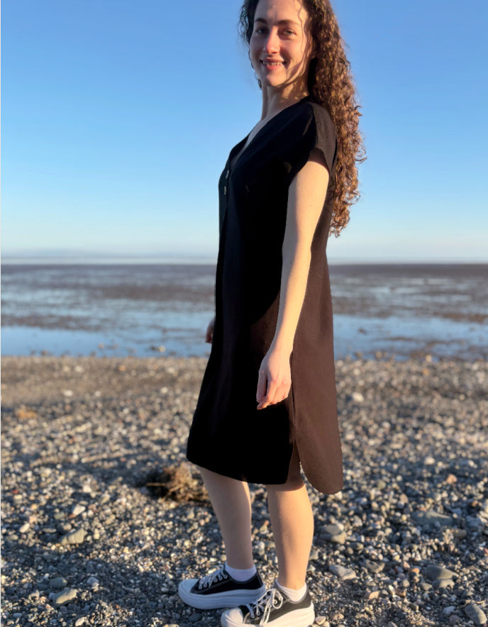 woman wearing little black dress 