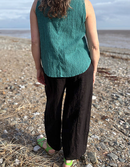 black linen lantern trousers