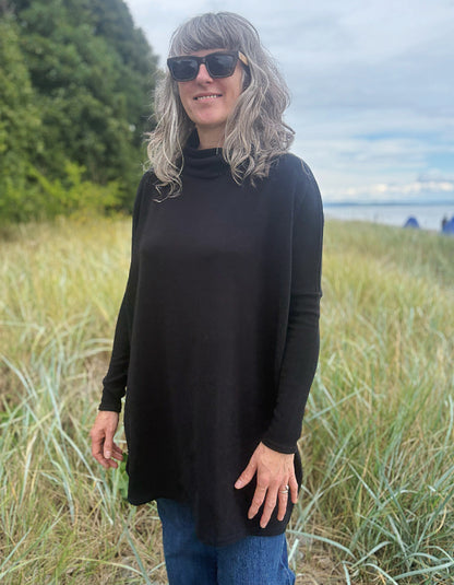 Neirami Luxury Fleece Turtleneck Tunic in Black