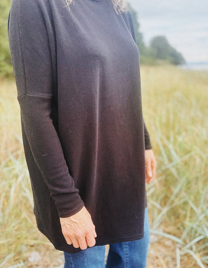 Neirami Luxury Fleece Turtleneck Tunic in Black