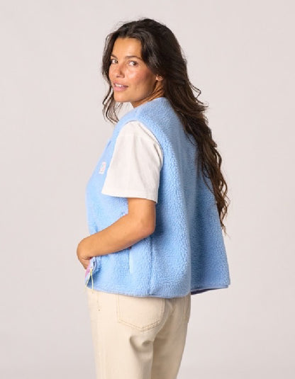 Billy Belt Sherpa Fleece Waistcoat in Powder Blue