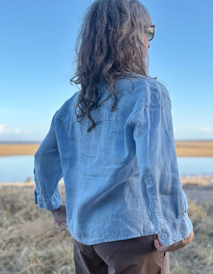 pale blue linen shirt with 3/4 sleeve