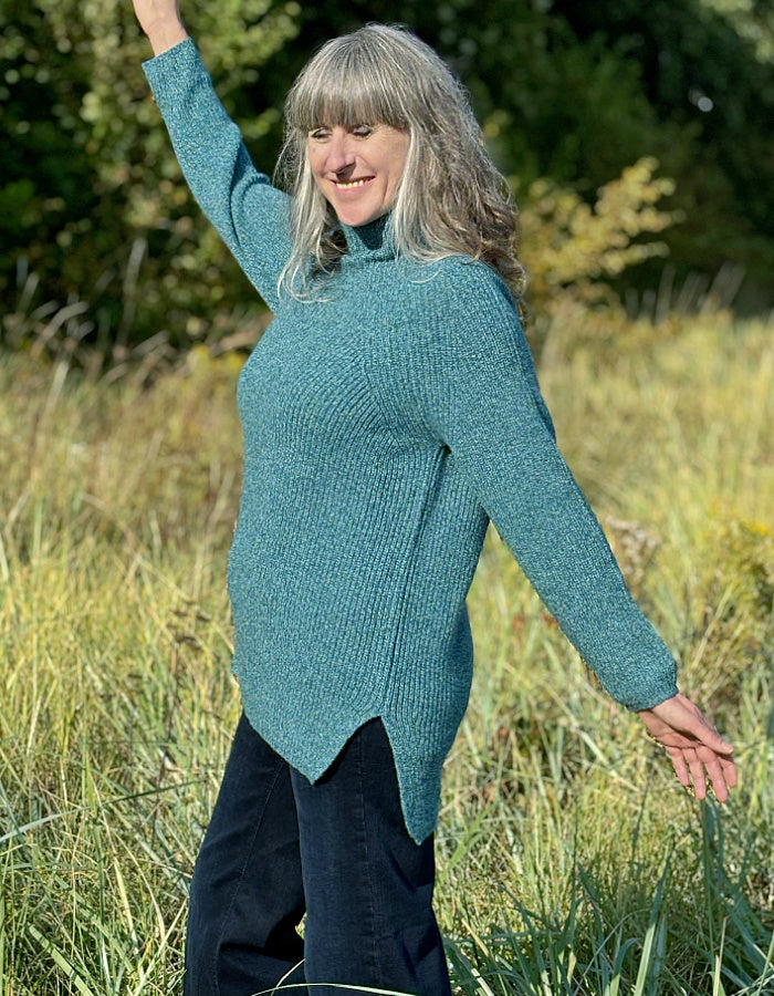 Dunque Ribbed Tunic Sweater in Aqua