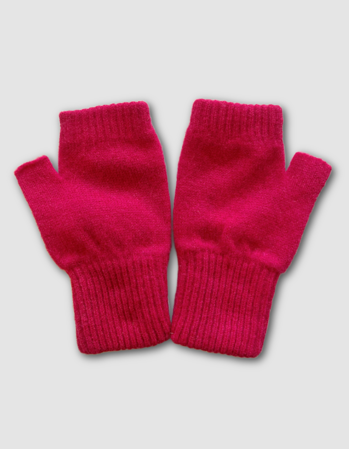 Green Grove Colour Pop Mittens in Cherry
