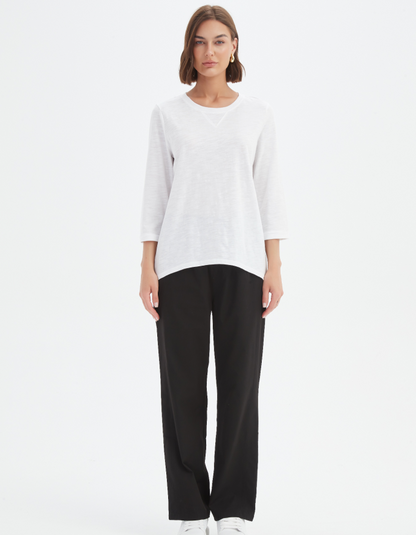 woman wearing white 3/4 sleeve cotton slub t shirt