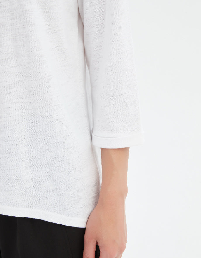 woman wearing white 3/4 sleeve cotton slub t shirt