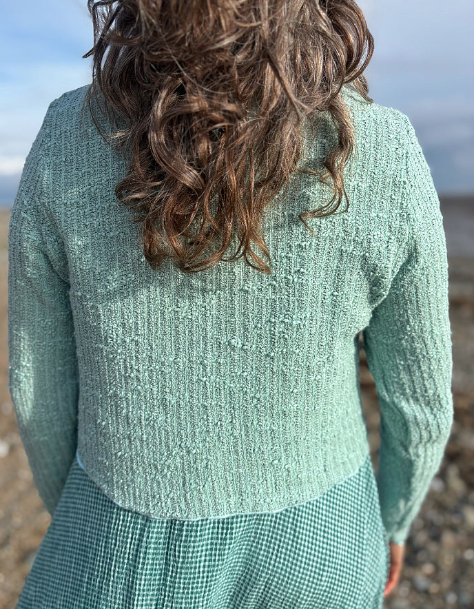 Cut Loose Curved Crop Top in Fountain