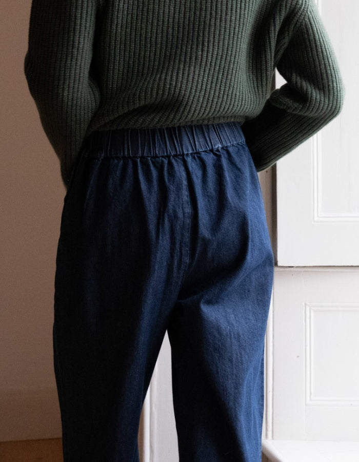 wide leg jeans with elasticated waist in dark denim