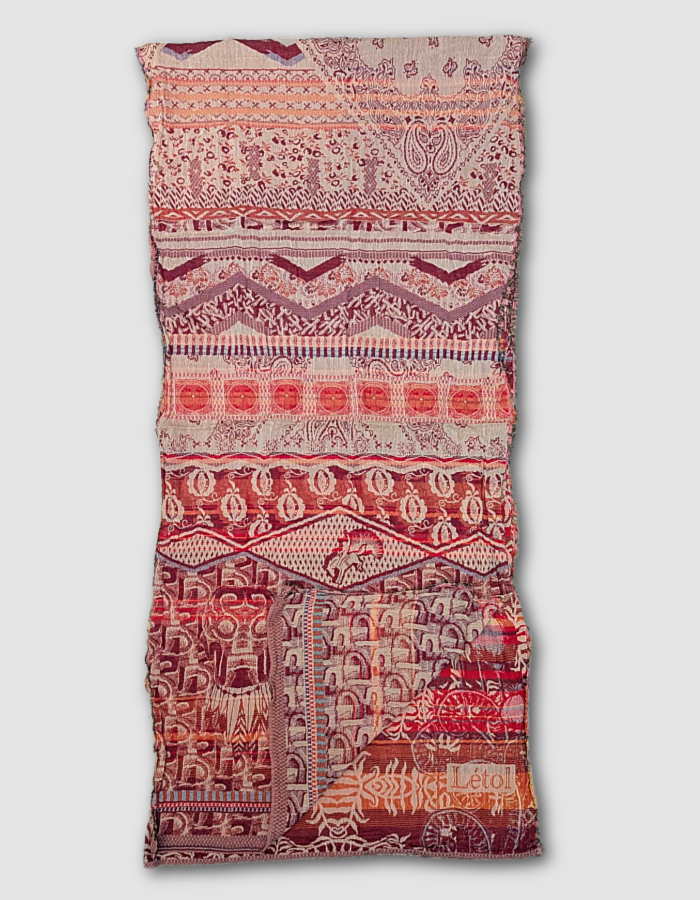 French Jacquard scarf in red and beige with cactus print