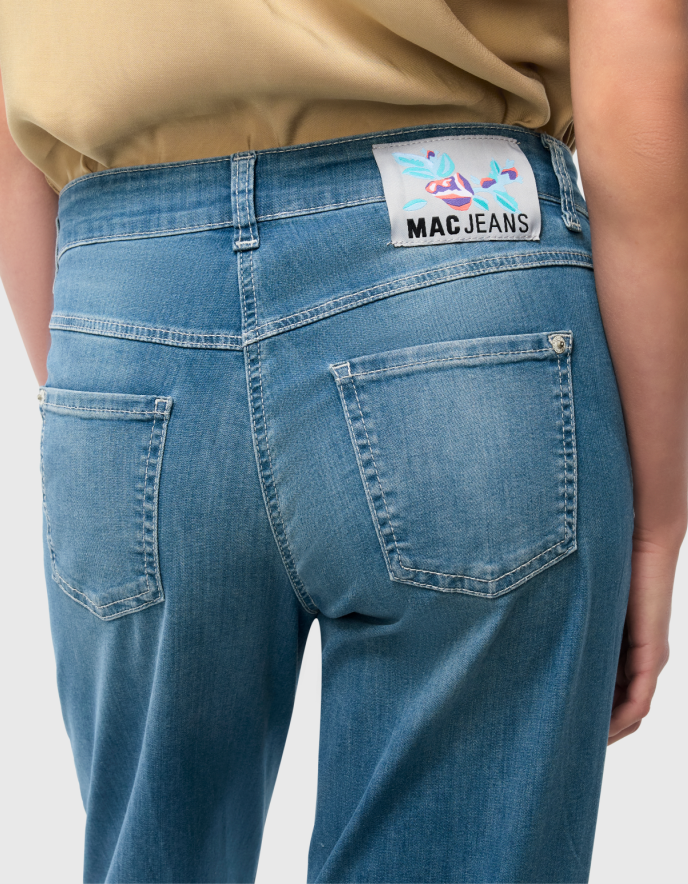 MAC Dream Wide Jean in Summer Mid Blue Wash