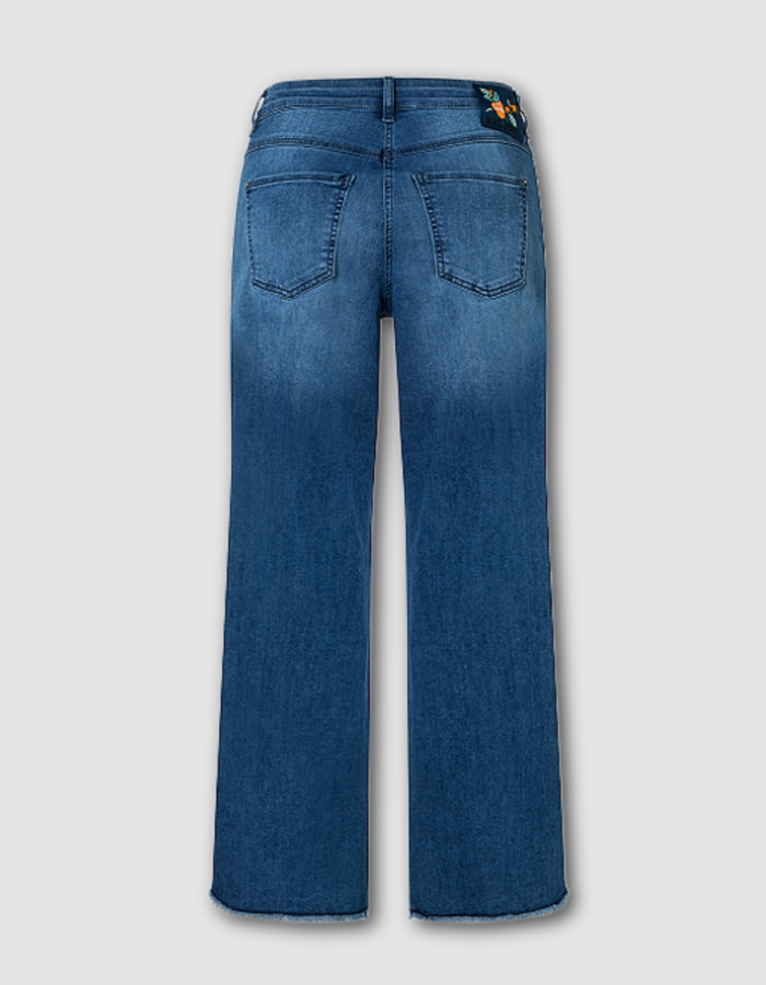 Mac wide cropped jean in summer wonder light stretch denim