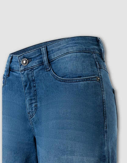 Mac wide cropped jean in summer wonder light stretch denim