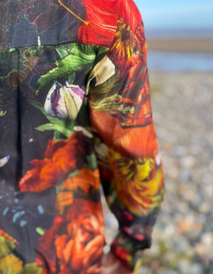 Escape Long Shirt in Maguana