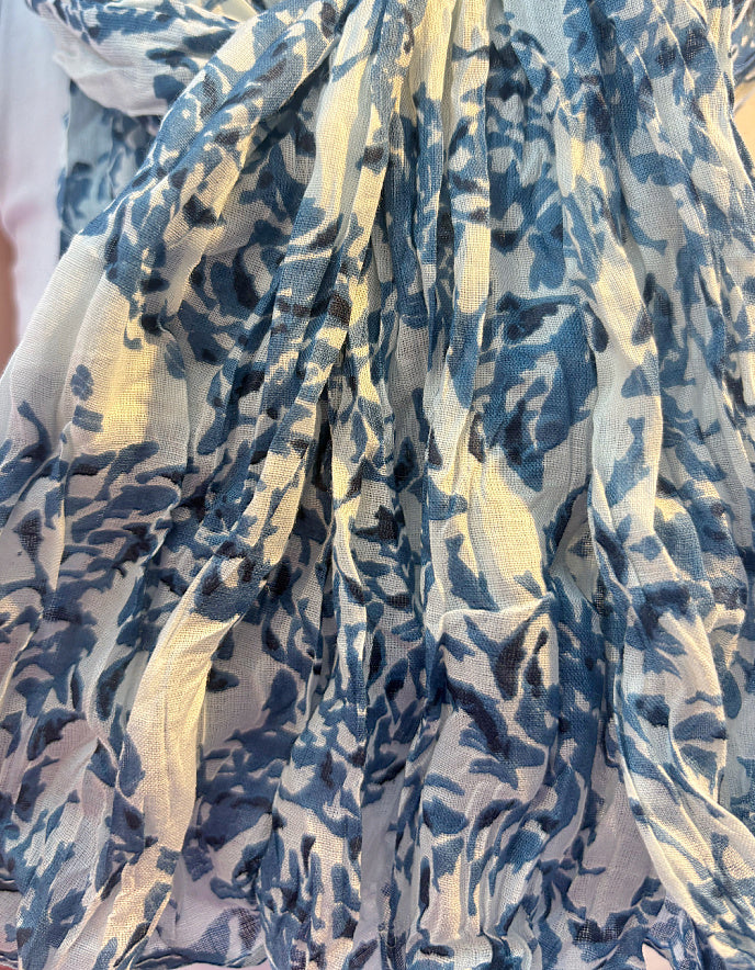 Mousqueton Fish Scarf in Blue
