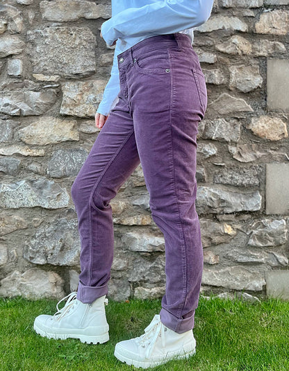 MAC Slim in Grape Needlecord